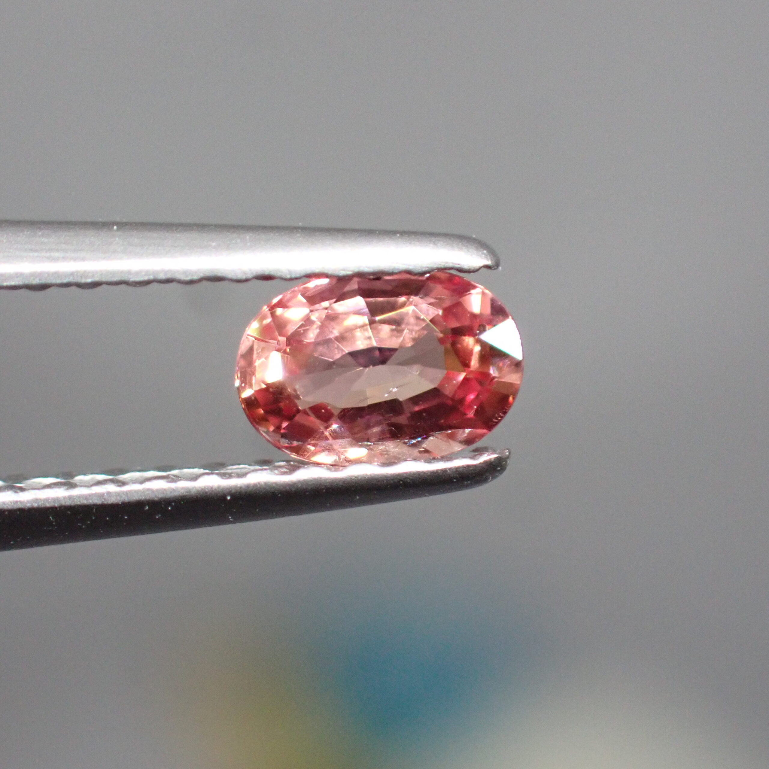 公式初売再結晶ピンクサファイア 約1.35ct ほんのりパパラチア ジュエリー ルース その他