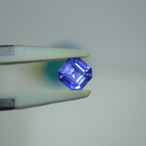 【ツーソン新着】美しすぎるスリランカ産ブルーサファイア 0.48ct
