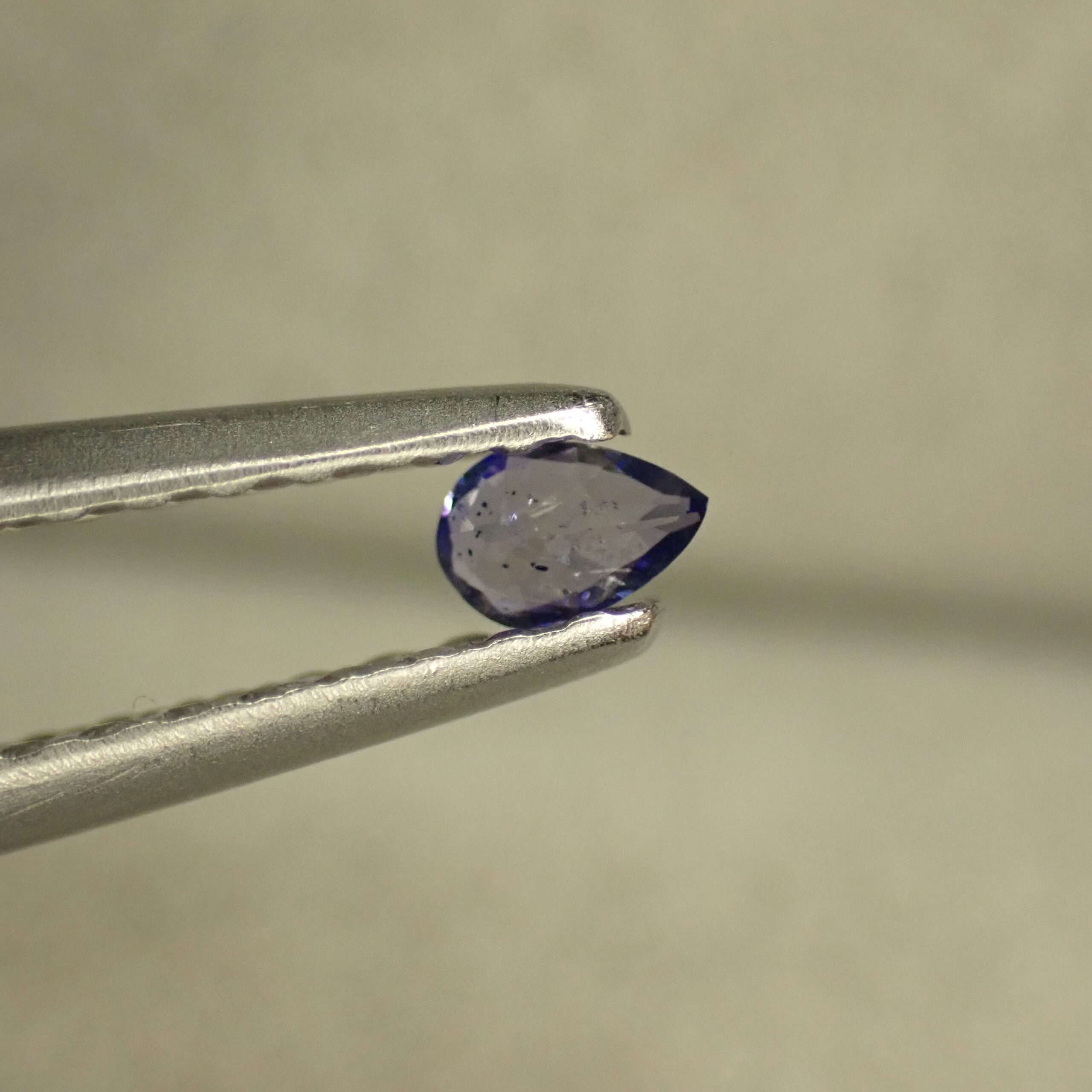 レアストーン☆美しいデュモルチェライト 0.052ct | 宝石つむり