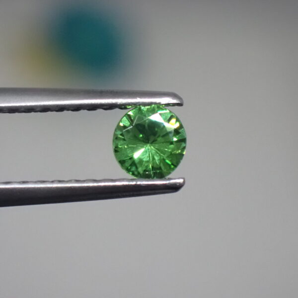 ネオン感◎輝きの強いツァボライト 0.247ct
