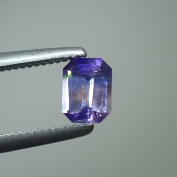 【日独ソ付】夕焼けのような美しさ☆バイカラーサファイア 0.257ct