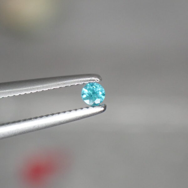 鮮やかな水色☆キラっと輝きも楽しめるパライバトルマリン 0.037ct