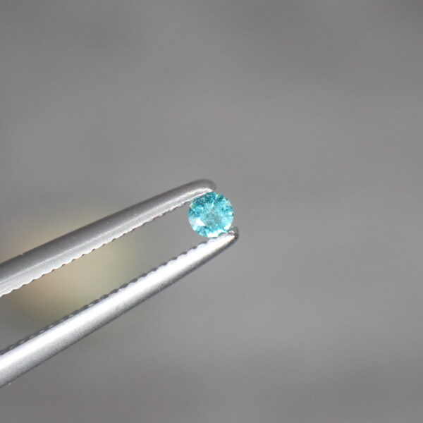 鮮やかな水色☆キラっと輝きも楽しめるパライバトルマリン 0.034ct