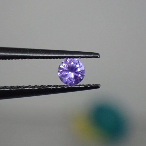 タイ新着ルース Big Bossのヴァイオレットカラーサファイア 0.197ct