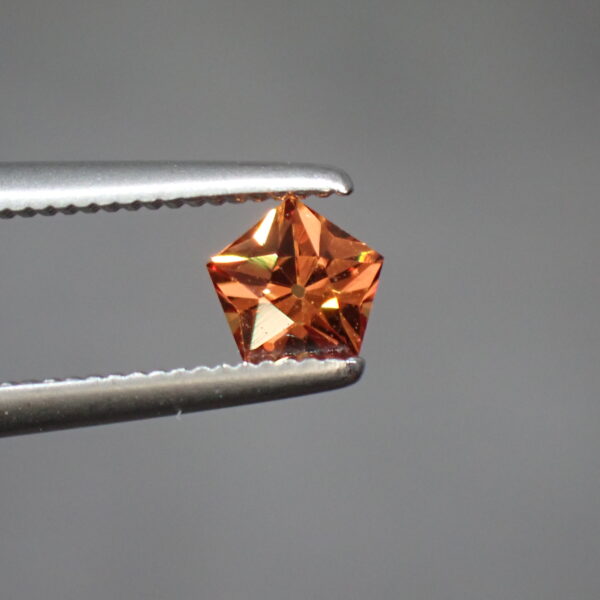 眩い輝き✨美味しそうなオレンジスピネル 0.266ct