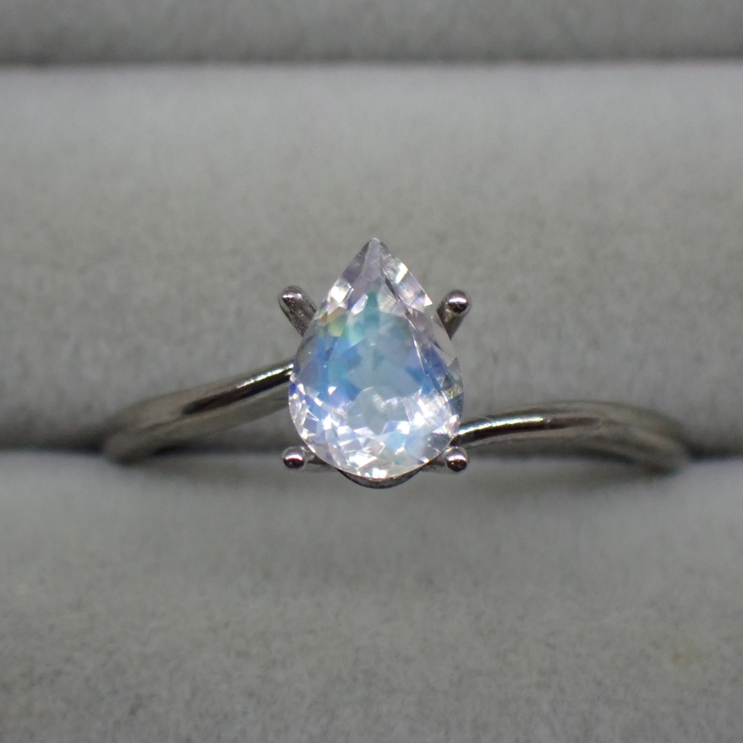 南国ラブラドレッセンス✫ラブラドライト 0.644ct | 宝石つむり