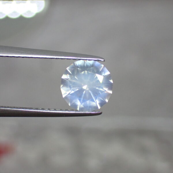 【日独ソ付】細かいカットできらめく☆ムーンストーン　1.239ct