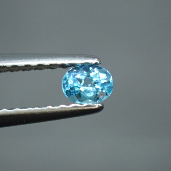 鮮やかな水色☆キラっと輝きも楽しめるパライバトルマリン 0.123ct