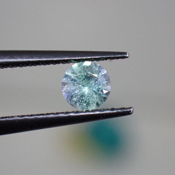 魔法のような多色性☆輝きも楽しめる魅惑のコーネルピン 0.264ct
