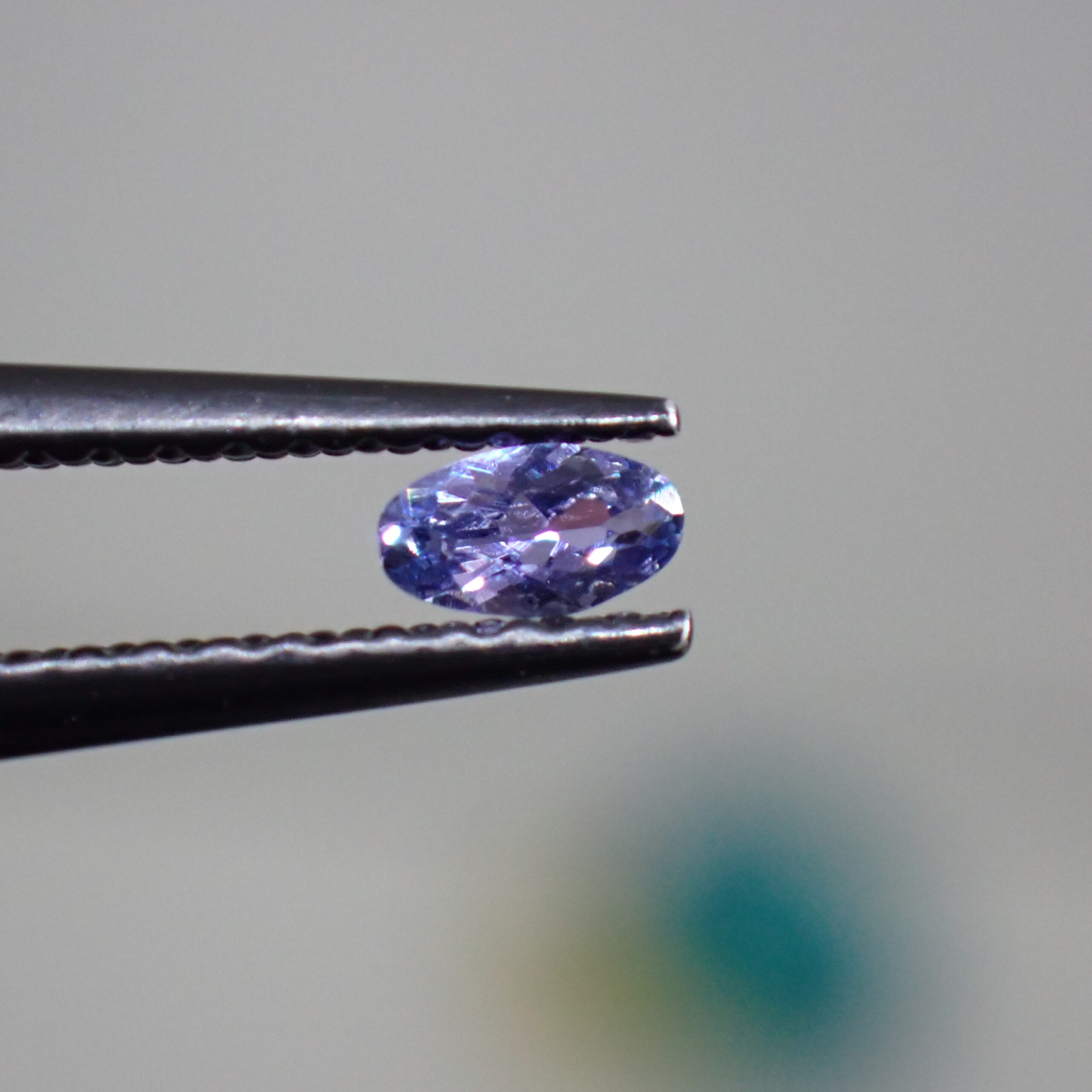 【日独産地鑑別書付】非加熱☆ベニトアイトのようなヨーゴサファイア 0.104ct