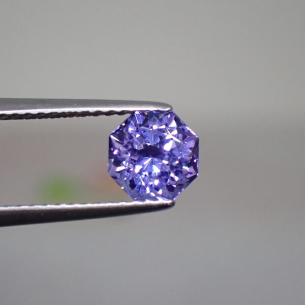 3兆円カット®アジサイカラー×多色性 非加熱仕入れのタンザナイト 0.986