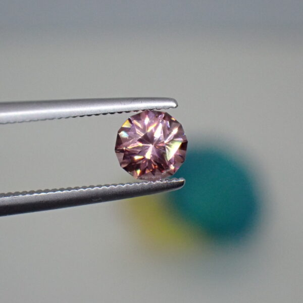 ファイアもみえる大人ピンク☆ラウンドコーナーカットピンクジルコン