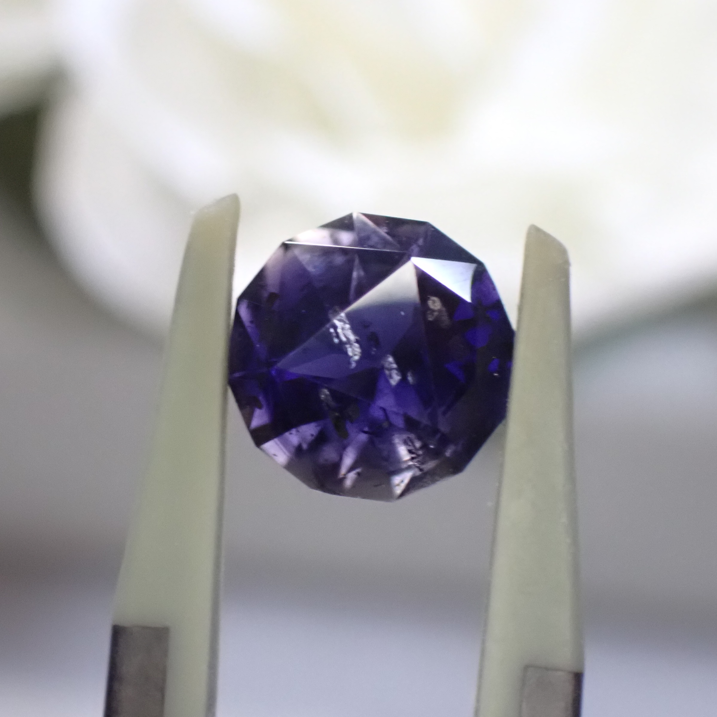 キラキラ☆流れ星の軌跡のようなアベンチュリンアイオライト 1.088ct