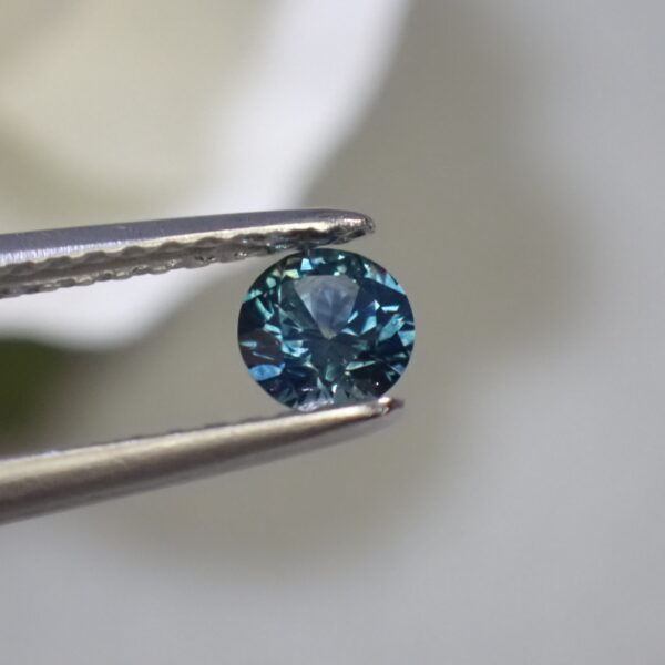 奥から湧き上がる輝き☆ロッククリーク産 モンタナサファイア 0.314ct