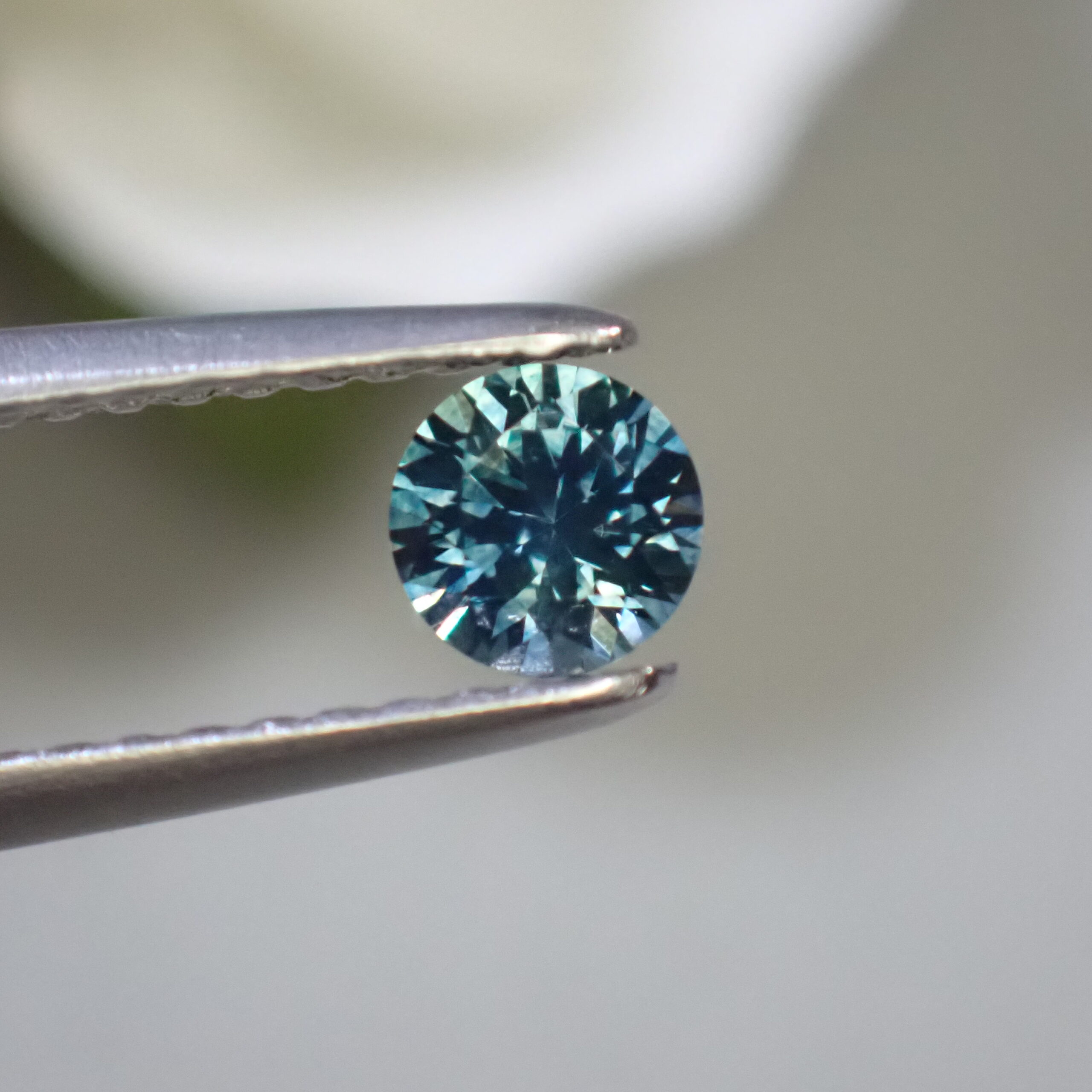 奥から湧き上がる輝き☆ロッククリーク産 モンタナサファイア 0.314ct