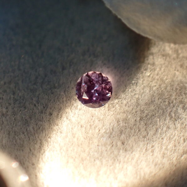 輝き＆カラーチェンジ◎希少なロシア産アレキサンドライト 0.098ct
