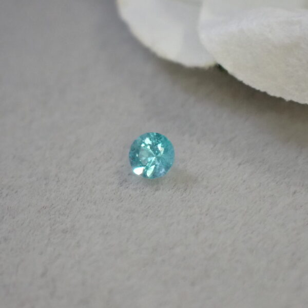 鮮やかな水色☆キラっと輝きも楽しめるブラジル産パライバトルマリン 0.058ct | 宝石つむり