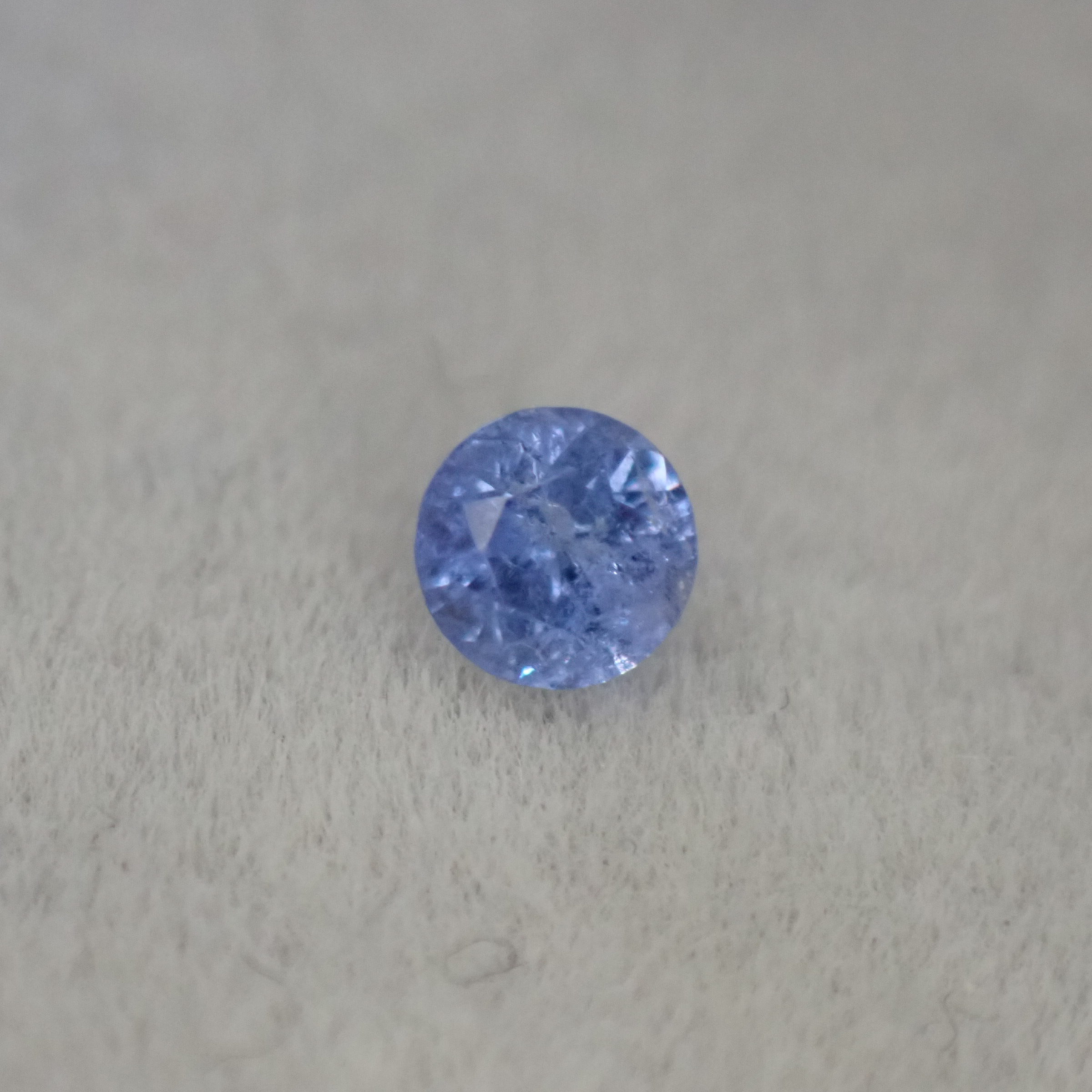 <サンチョさんカット>ヴァイオレットブルー☆奇跡のベトナム産コバルトスピネル 0.076ct