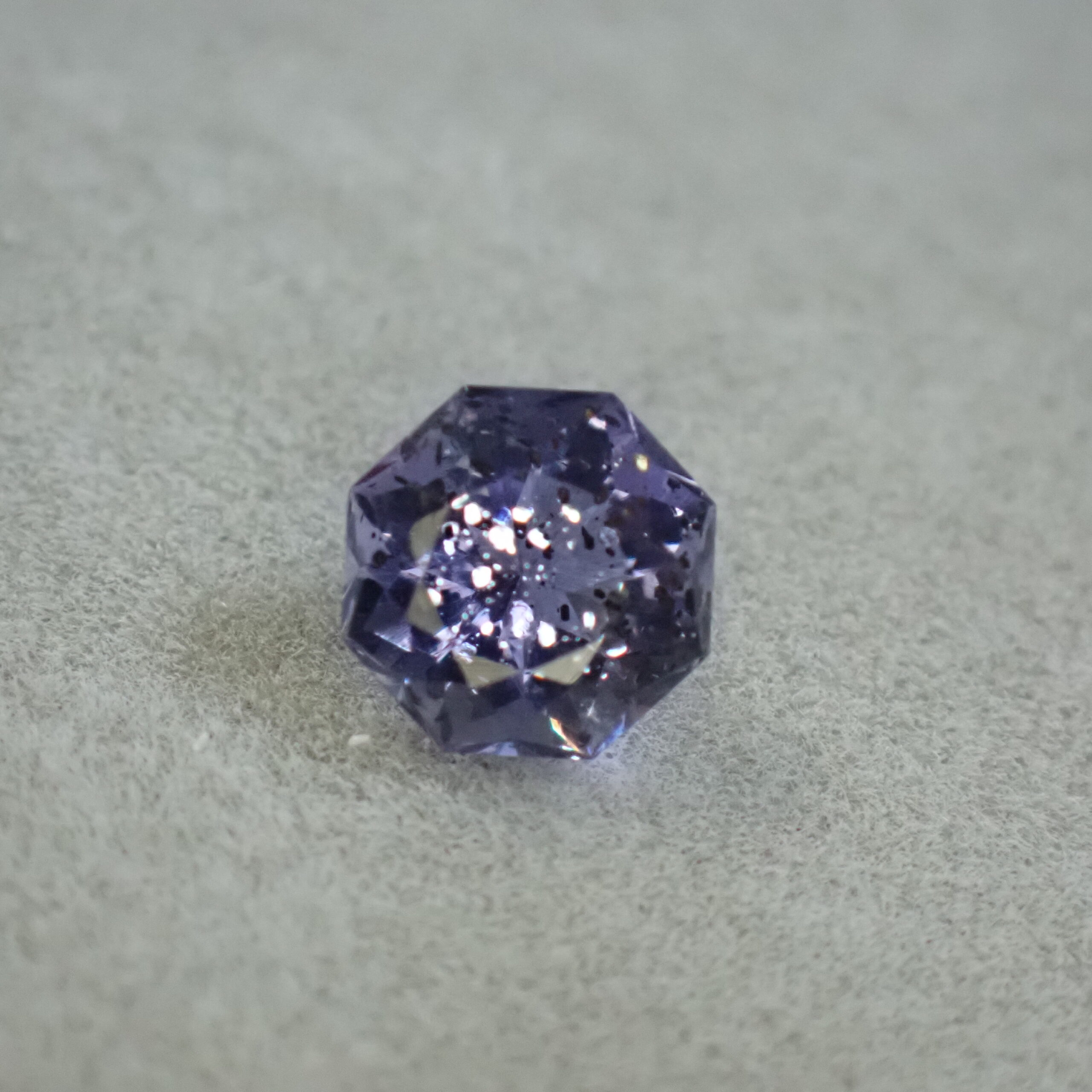 キラキラと瞬く銀河の星屑☆アベンチュリンアイオライト 0.55ct